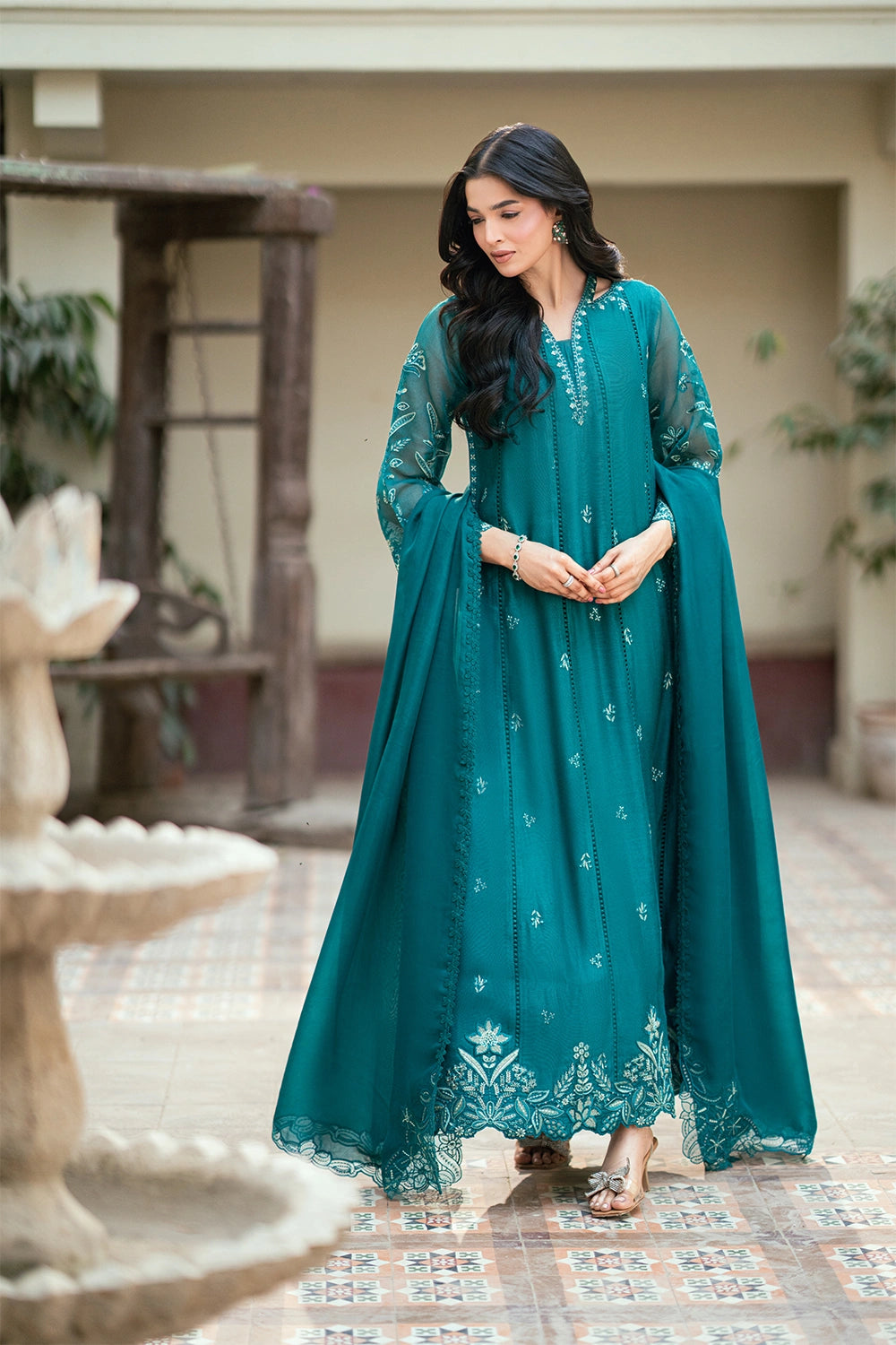 Emerald Empress – AZURE Emerald Empress – AZURE