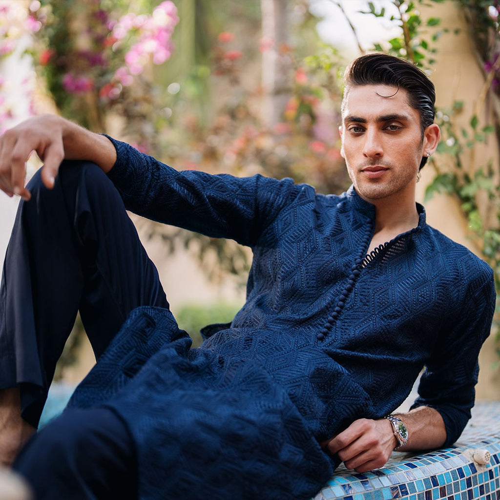Men's Embroidered Kurta Pajama: Online in Pakistan