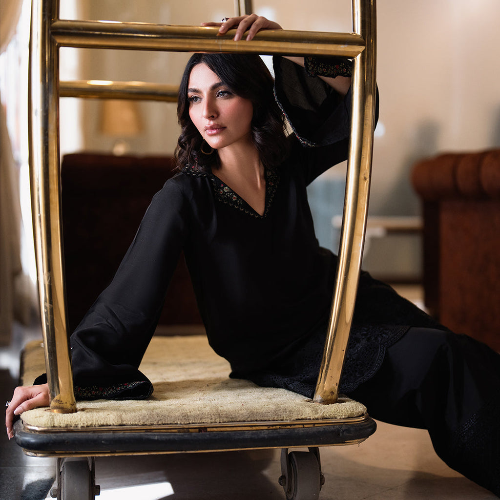 Azure Diva: Luxury Shirts & Trousers