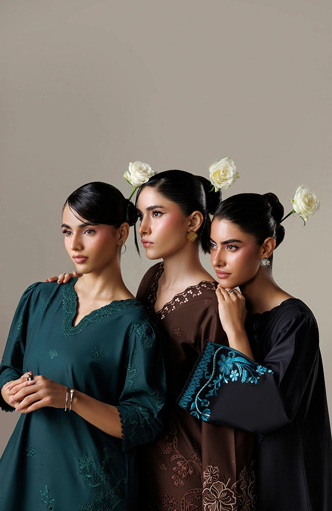 CHIC ESSENTIALS mobile