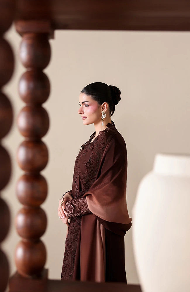 pakistani dresses online Buy Original in USA, UK & Canada A beautifully embellished Patti patch on the hemline of this Formal Salwar Kameez is triggering the overall breathtaking look Pakistani Dresses have Evolved Greatly