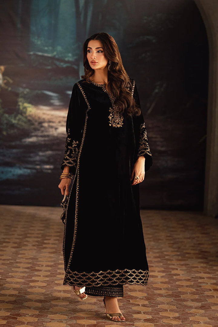 Women's Velvet Dresses: Online in Pakistan | AZURE Women's Velvet Dresses: Online in Pakistan | AZURE